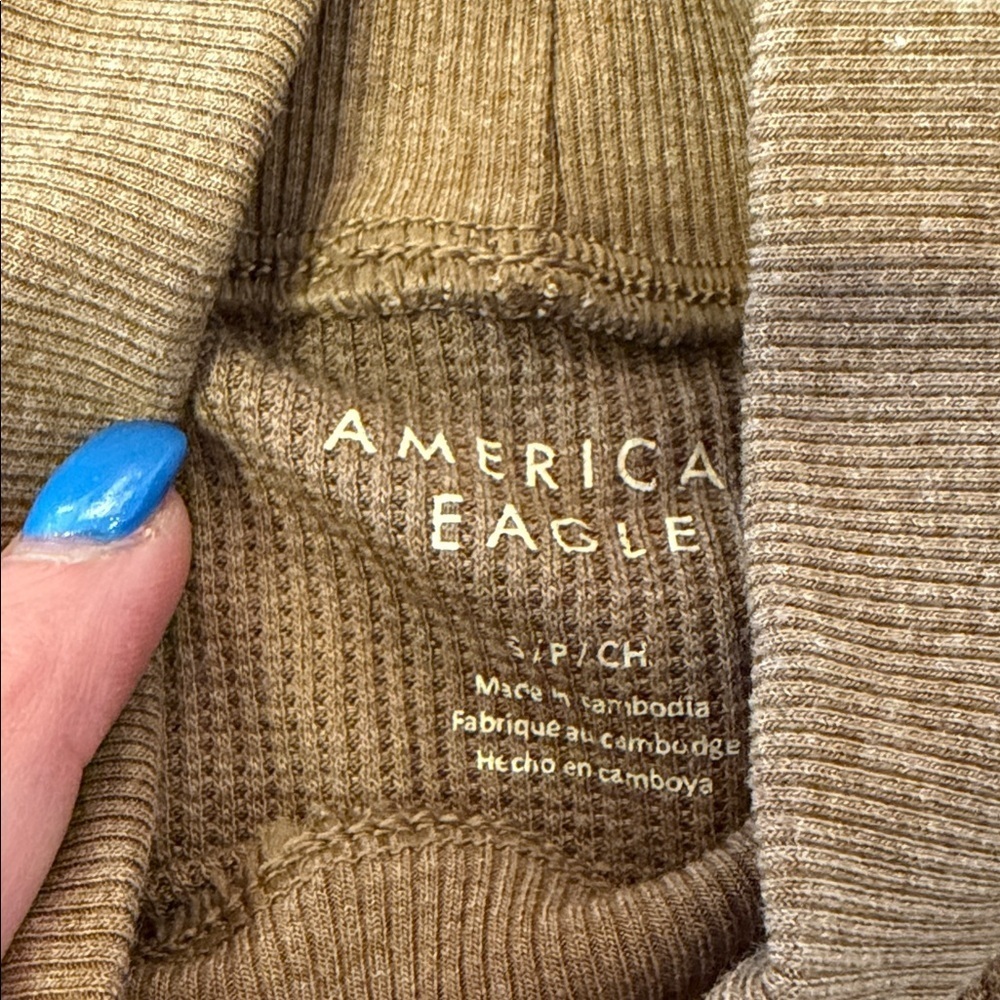 American Eagle Mock Neck Ribbed Long Sleeve Top in brown women’s small - Picture 3 of 5